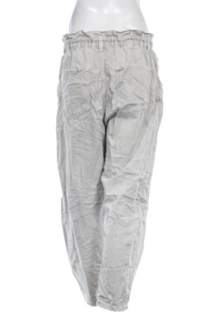 Blugi de femei Zara, Mărime L, Culoare Gri, Preț 85,99 Lei