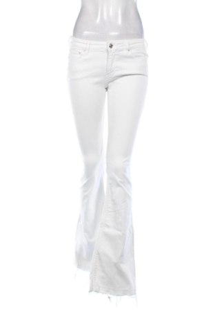 Дамски дънки Zara, Размер M, Цвят Бял, Цена 14,00 €