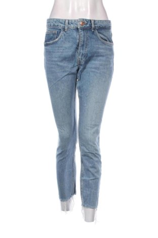Blugi de femei Zara, Mărime M, Culoare Albastru, Preț 85,99 Lei