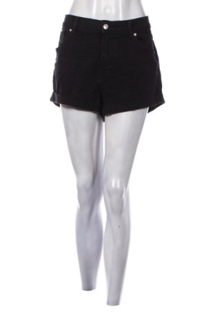 Dámské kraťasy  Bershka, Velikost XL, Barva Černá, Cena  289,00 Kč
