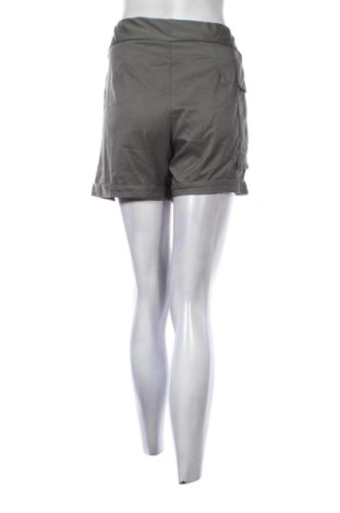 Damskie szorty Decathlon, Rozmiar M, Kolor Zielony, Cena 51,99 zł