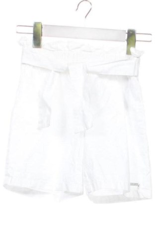 Damen Shorts Guess, Größe S, Farbe Weiß, Preis 30,35 €
