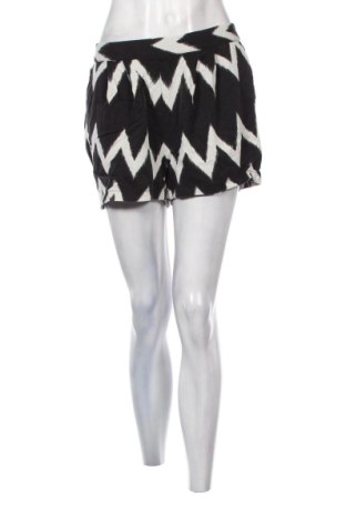 Damskie szorty H&M, Rozmiar L, Kolor Czarny, Cena 53,58 zł