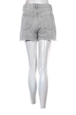 Pantaloni scurți de femei H&M Divided, Mărime S, Culoare Gri, Preț 60,99 Lei