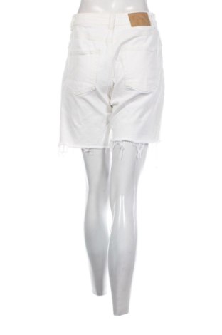 Pantaloni scurți de femei JJXX, Mărime S, Culoare Alb, Preț 88,62 Lei