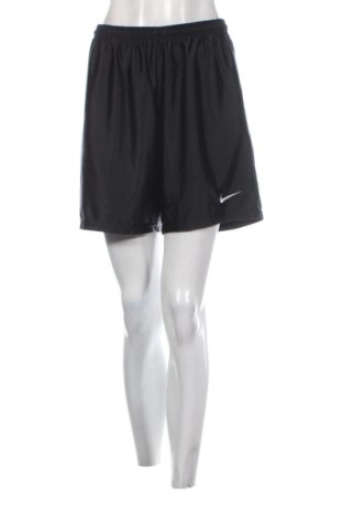 Pantaloni scurți de femei Nike, Mărime L, Culoare Negru, Preț 151,97 Lei