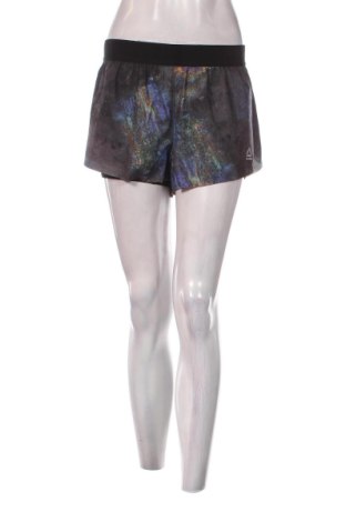 Damen Shorts Reebok, Größe M, Farbe Mehrfarbig, Preis € 22,99