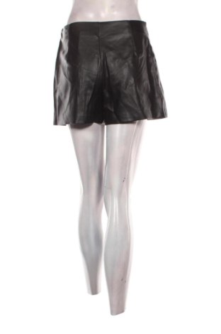 Dámské kraťasy  Stradivarius, Velikost S, Barva Černá, Cena  289,00 Kč