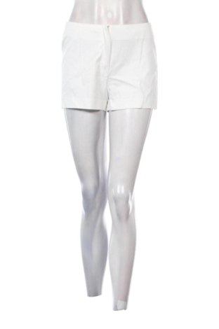 Damen Shorts United Colors Of Benetton, Größe S, Farbe Weiß, Preis 39,00 €