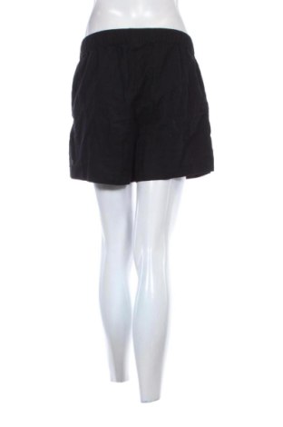 Pantaloni scurți de femei Urban Classics, Mărime S, Culoare Multicolor, Preț 63,99 Lei