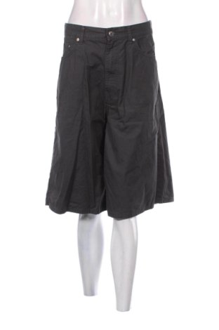 Дамски къс панталон Weekday, Размер XL, Цвят Черен, Цена 7,00 €