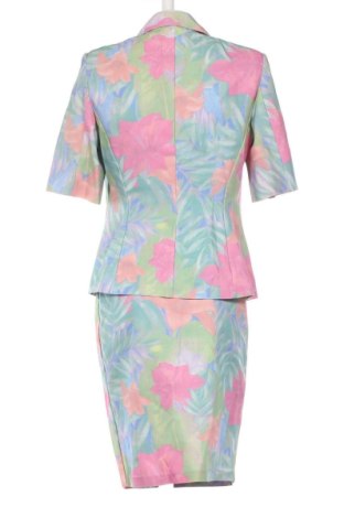 Costum de femei Unbranded, Mărime M, Culoare Multicolor, Preț 235,00 Lei