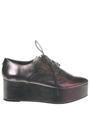 Дамски обувки Calvin Klein, Размер 39, Цвят Сребрист, Цена 151,06 €
