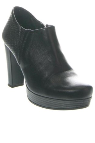 Дамски обувки Lasocki, Размер 35, Цвят Черен, Цена 58,23 €