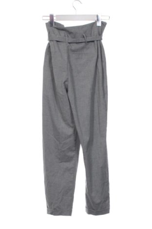Pantaloni de femei Bershka, Mărime XS, Culoare Gri, Preț 78,20 Lei