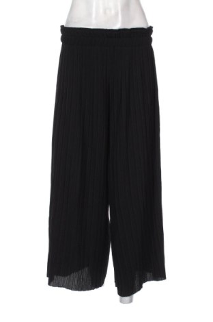Pantaloni de femei Bershka, Mărime M, Culoare Negru, Preț 91,99 Lei