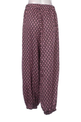 Dámske nohavice SHEIN, Veľkosť XXL, Farba Viacfarebná, Cena  17,95 €