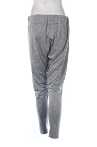 Дамски панталон SHEIN, Размер 3XL, Цвят Сив, Цена 15,33 €