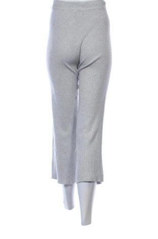 Дамски панталон Stradivarius, Размер S, Цвят Сив, Цена 15,33 €