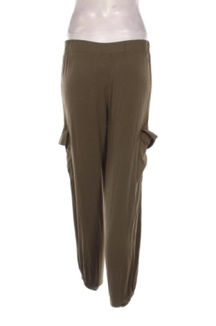 Damenhose Unbranded, Größe M, Farbe Grün, Preis 15,00 €