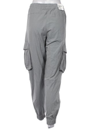 Pantaloni de femei Zara, Mărime XL, Culoare Gri, Preț 196,99 Lei