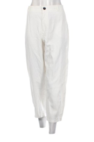 Pantaloni de femei Zara, Mărime L, Culoare Alb, Preț 166,82 Lei