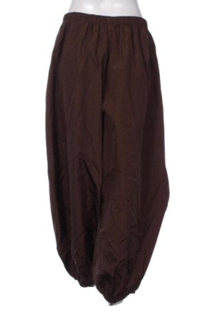 Pantaloni de femei Zara, Mărime M, Culoare Maro, Preț 100,40 Lei