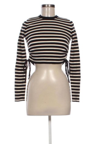 Damenpullover Bershka, Größe M, Farbe Mehrfarbig, Preis 15,00 €