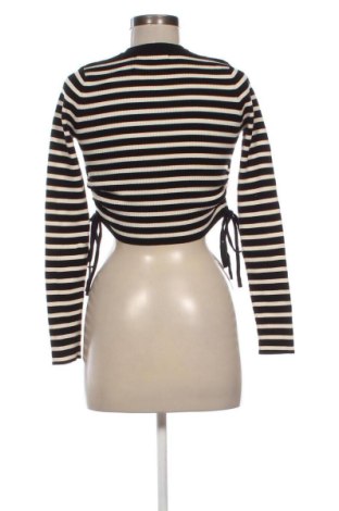 Damenpullover Bershka, Größe M, Farbe Mehrfarbig, Preis 15,00 €