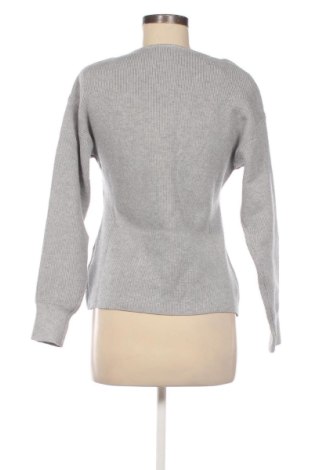 Dámský svetr Unbranded, Velikost S, Barva Šedá, Cena  425,00 Kč