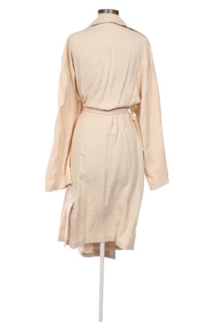 Дамско палто Kiabi, Размер 3XL, Цвят Бежов, Цена 30,00 €