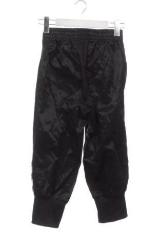 Pantaloni trening de femei Hummel, Mărime XS, Culoare Negru, Preț 107,99 Lei