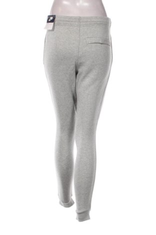 Pantaloni trening de femei Nike, Mărime S, Culoare Gri, Preț 250,23 Lei