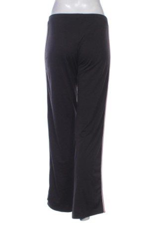 Pantaloni trening de femei Outfit, Mărime M, Culoare Negru, Preț 78,20 Lei