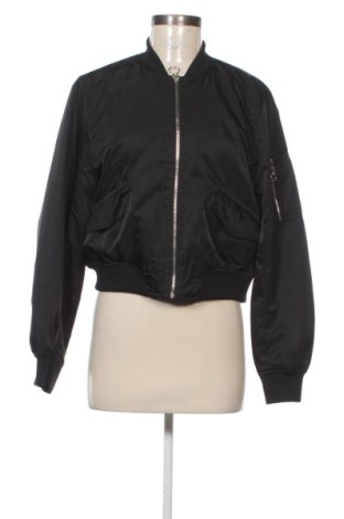 Kurtka damska Pull&Bear, Rozmiar M, Kolor Czarny, Cena 46,57 zł