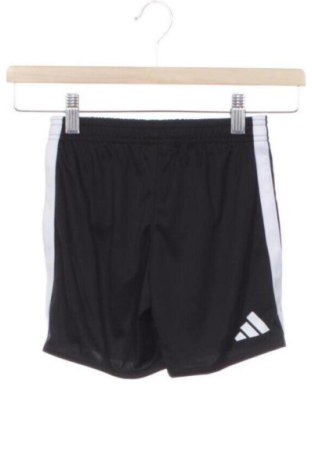 Детски къс панталон Adidas, Размер 5-6y/ 116-122 см, Цвят Черен, Цена 32,21 €