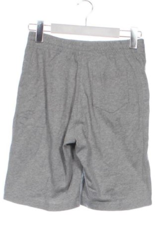 Pantaloni scurți pentru copii Nike, Mărime 10-11y/ 146-152 cm, Culoare Gri, Preț 72,99 Lei