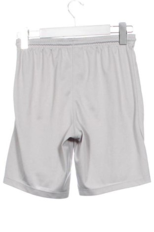 Pantaloni scurți pentru copii Nike, Mărime 11-12y/ 152-158 cm, Culoare Gri, Preț 71,91 Lei