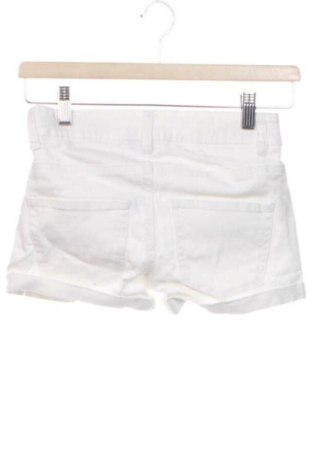 Kinder Shorts Unbranded, Größe 7-8y/ 128-134 cm, Farbe Weiß, Preis 7,09 €