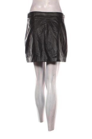 Bőrszoknya Bershka, Méret M, Szín Fekete, Ár 4 949 Ft