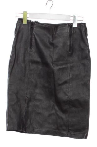 Kožená sukně  Sisley, Velikost XS, Barva Černá, Cena  794,00 Kč
