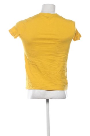 Мъжка тениска Lee Cooper, Размер M, Цвят Жълт, Цена 7,67 €