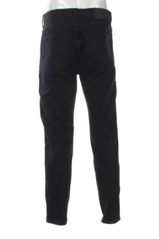 Męskie jeansy Pull&Bear, Rozmiar M, Kolor Czarny, Cena 59,99 zł