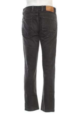Męskie jeansy Pull&Bear, Rozmiar M, Kolor Czarny, Cena 106,99 zł