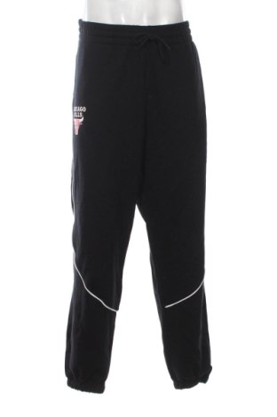 Pantaloni trening de bărbați New Era, Mărime XL, Culoare Negru, Preț 157,99 Lei