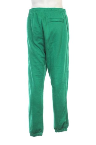 Мъжко спортно долнище Nike, Размер M, Цвят Зелен, Цена 56,24 €