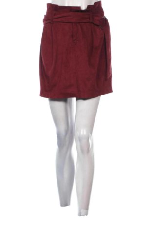Пола Bershka, Размер M, Цвят Червен, Цена 8,18 €