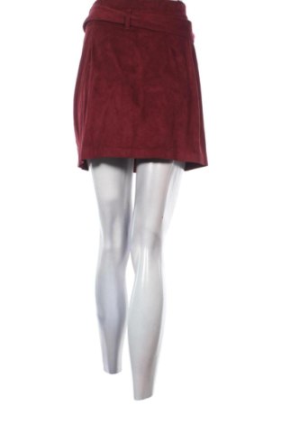 Пола Bershka, Размер M, Цвят Червен, Цена 8,18 €
