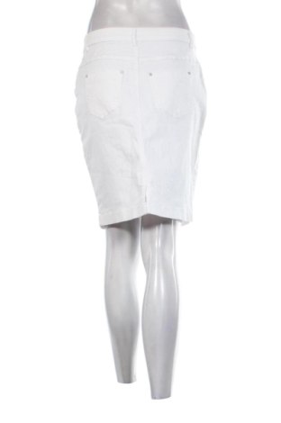 Fustă Biba, Mărime M, Culoare Alb, Preț 76,86 Lei