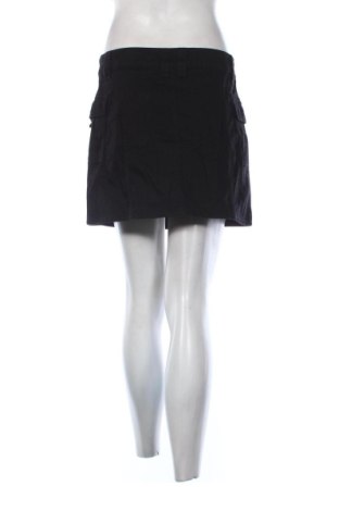 Пола Clockhouse, Размер L, Цвят Черен, Цена 10,22 €